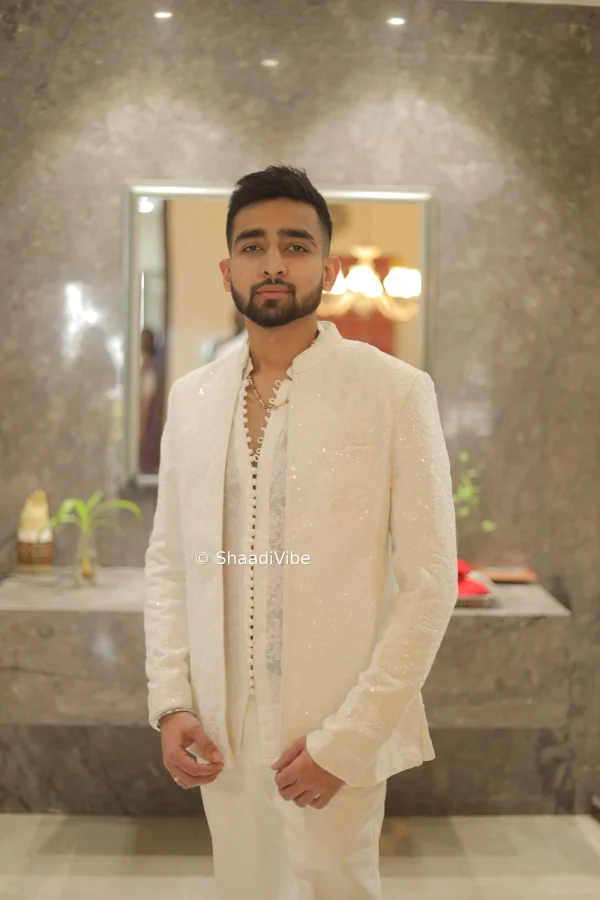 Stylish Grooms Outfit